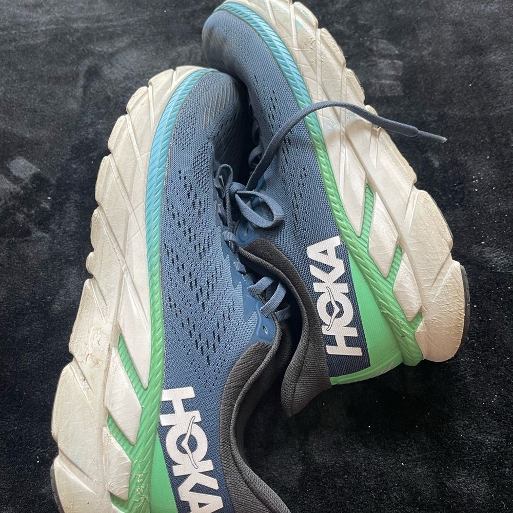 HOKA One One Clifton 7 blue and green size 9.5